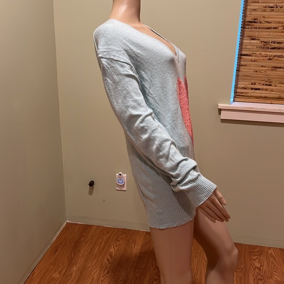 Wildfox White Label Light Material Teal Sweater With Pink Sequin Heart Size L - Picture 2 of 11